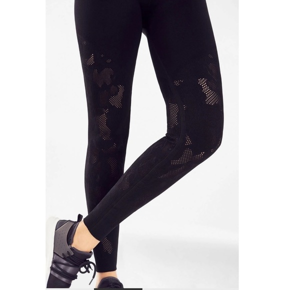 Fabletics black HIGH-WAISTED SCULPTKNIT CAMO  LEGGING size S - Picture 4 of 10